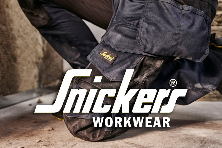 Snickers is een van de vele topmerken in de bedrijfskledingcollectie van Outfit company wear en te personaliseren met borduring of bedrukking