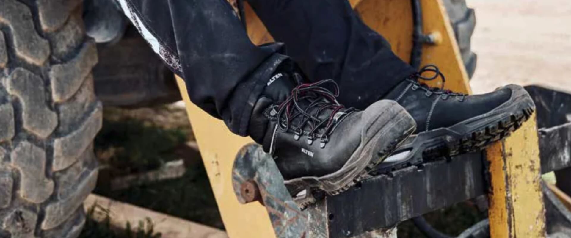 ELTEN werkschoenen bij Outfit