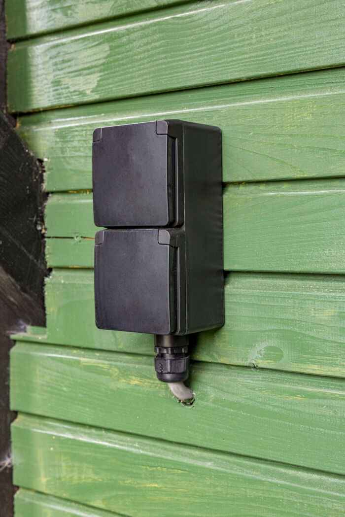Spuitwaterdichte opbouwwandcontacdoos 16 A/250 Vac met randaarde, kind Zwart - Afbeelding 3