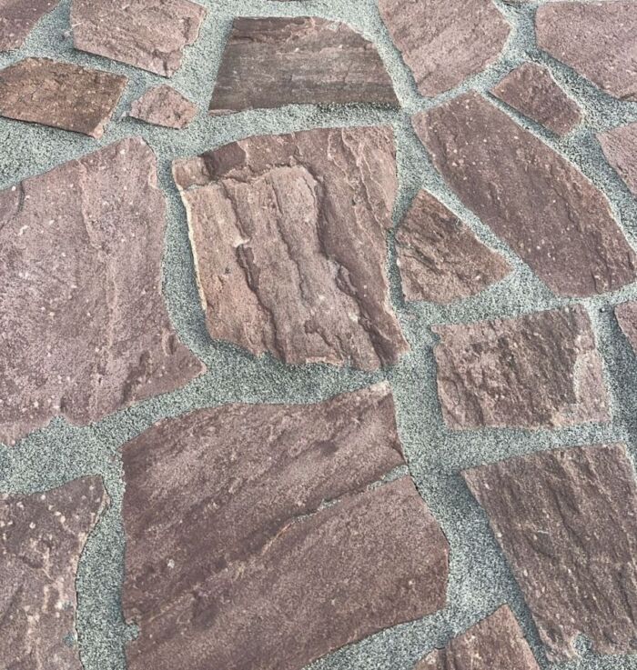 Rode flagstones
