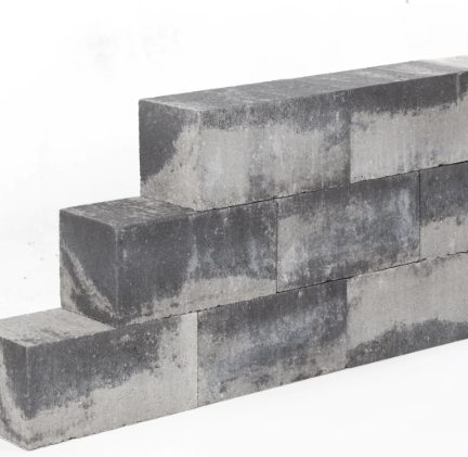 grijze stapelblokken voor een muur