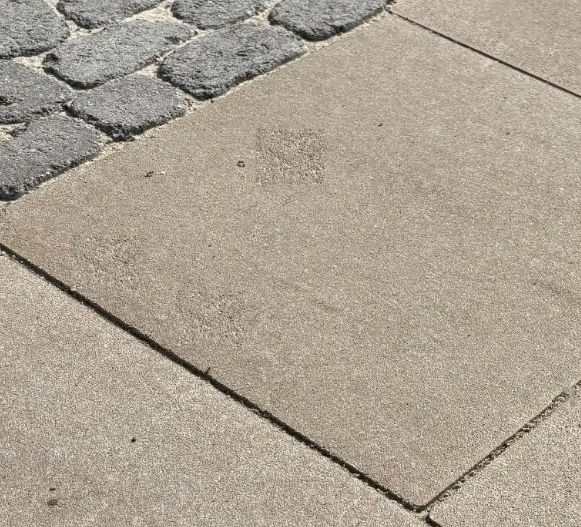 Terrastegel met kassei 60x60cm